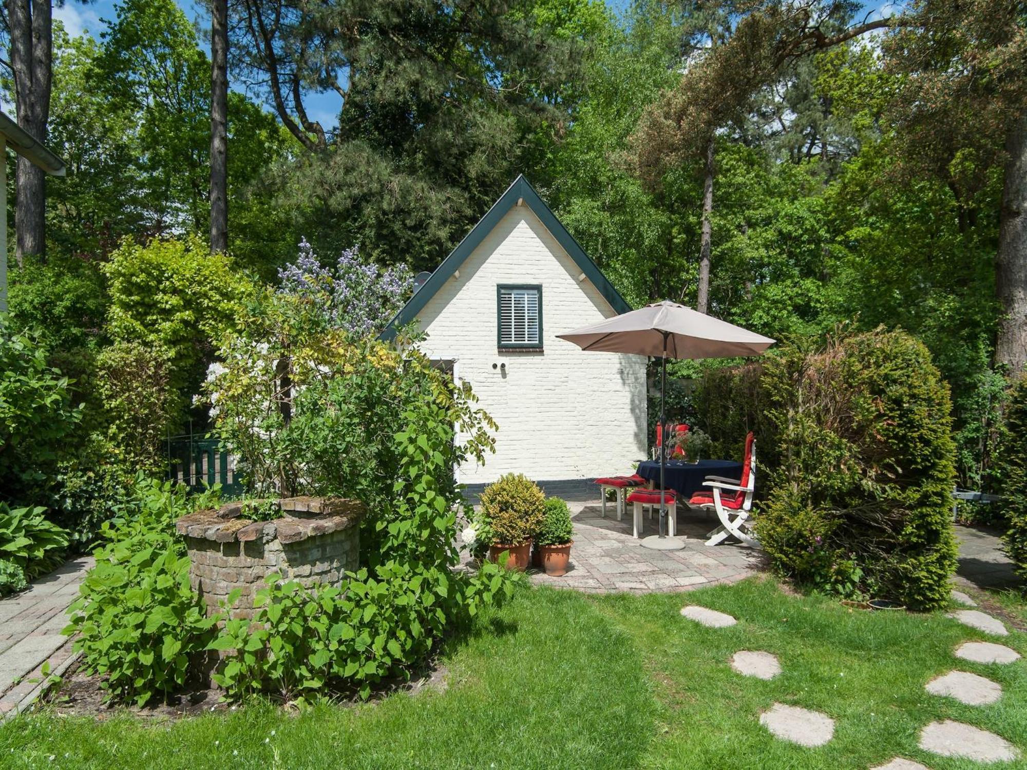 Pleasing Holiday Home In Schoorl With Patio ภายนอก รูปภาพ