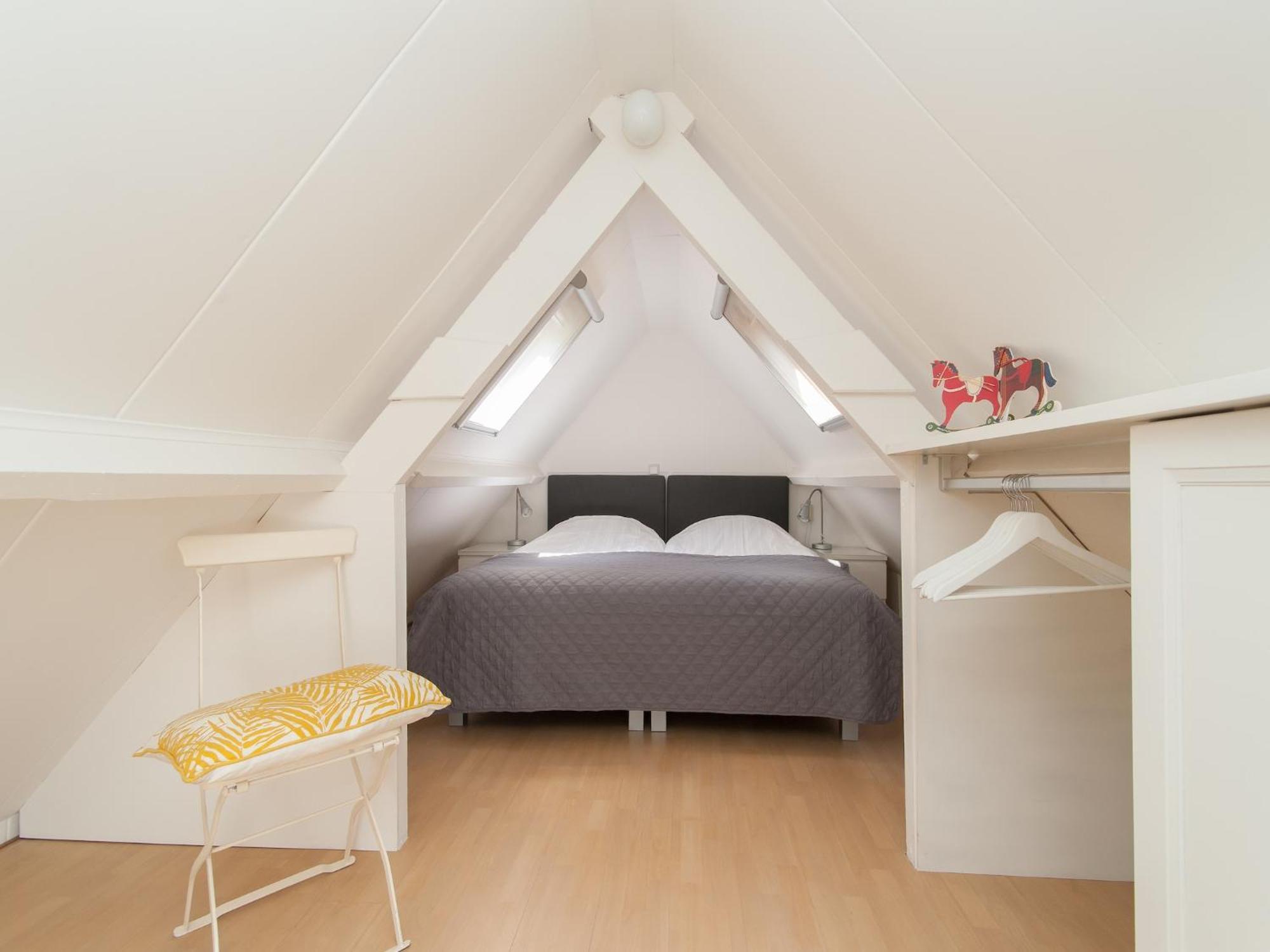 Pleasing Holiday Home In Schoorl With Patio ภายนอก รูปภาพ