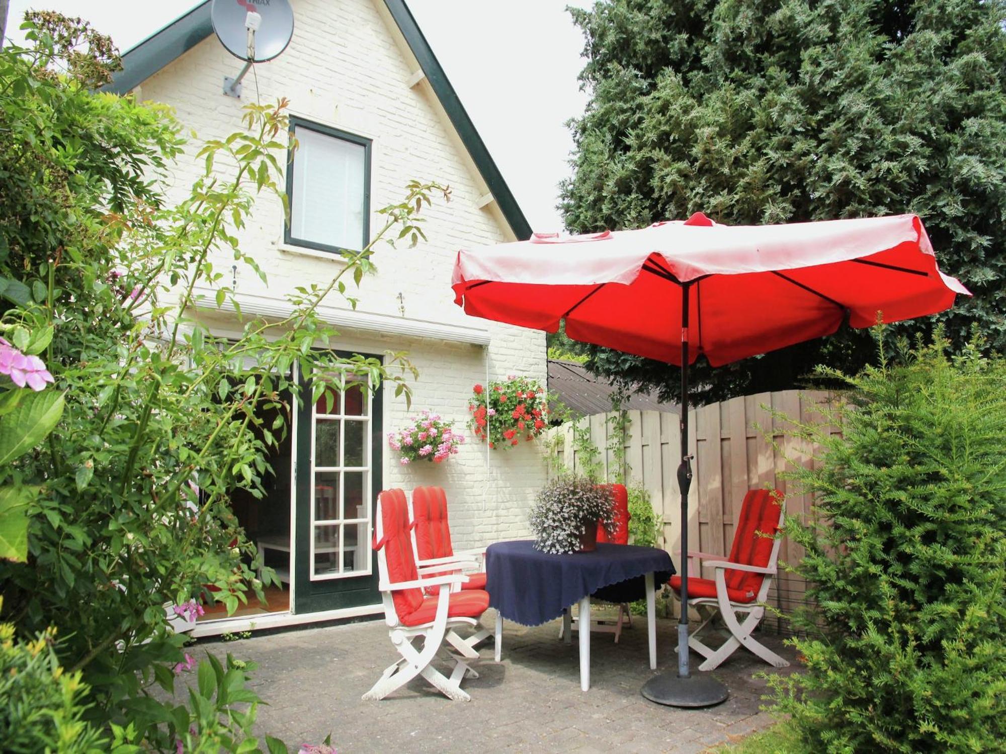 Pleasing Holiday Home In Schoorl With Patio ภายนอก รูปภาพ